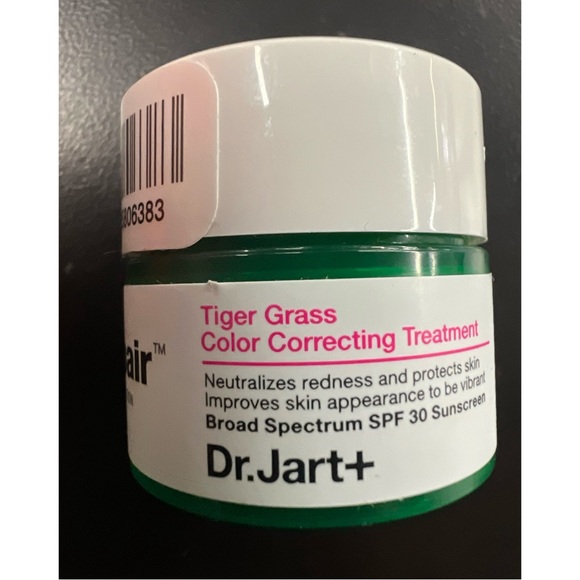 Cicapair DERMA GREEN SOLUTION Tiger Grass
Color Correcting Treatment Mini - Picture 1 of 2